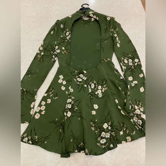 Reformation Persis Dress in Lomita Green Floral Mockneck Long Sleeve Size 2 - Picture 10 of 16
